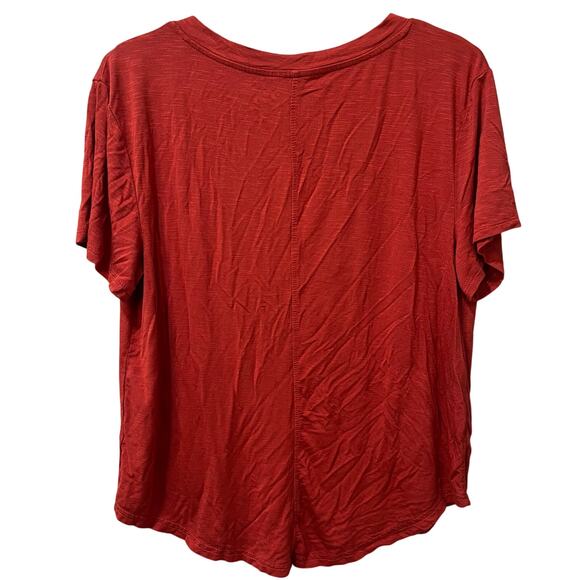 Maurices NWOT 24/7 V Neck Short Sleeve Tee Red Sz Medium - Picture 3 of 7